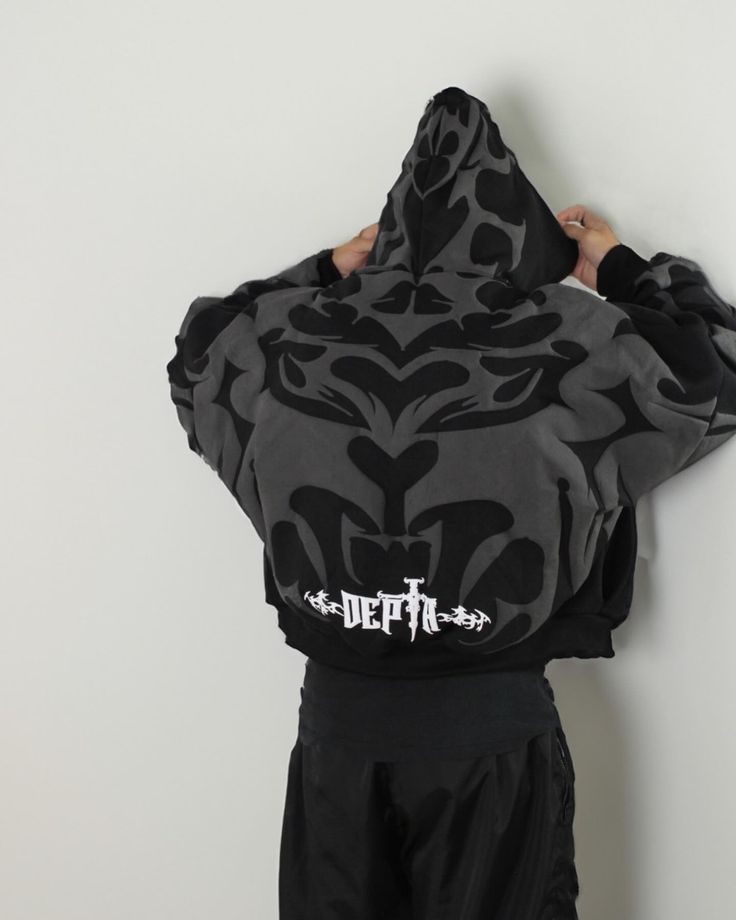Deptha Hoodie puff print